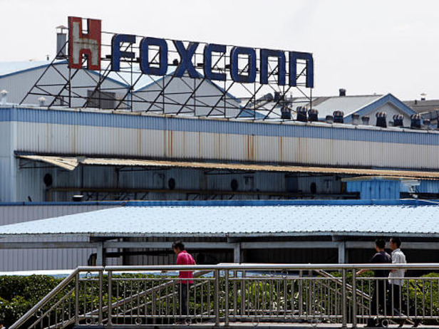 foxconn_factory_616